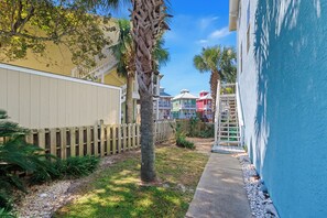 Property grounds - "Mermaid Cove" offers canal views, fenced-in yard, boat parking, pet friendly! (Mexico Beach)