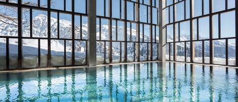 Piscine couverte