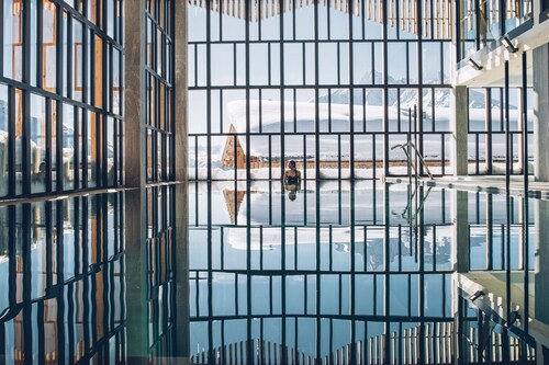 Accès direct aux pistes | Piscine et sauna