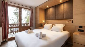 7 chambres, fer et planche à repasser, lit parapluie, Wi-Fi gratuit