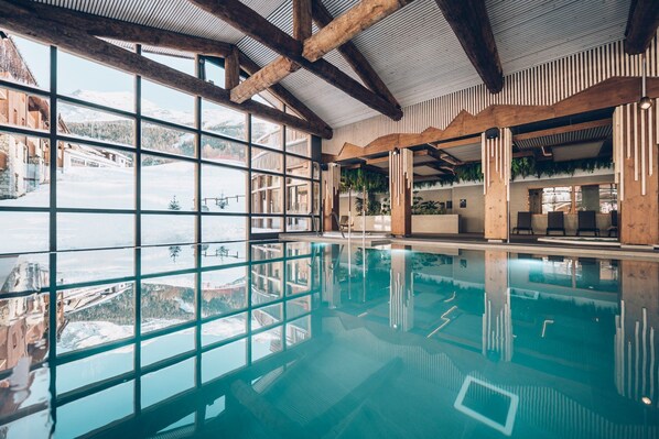 Piscine couverte