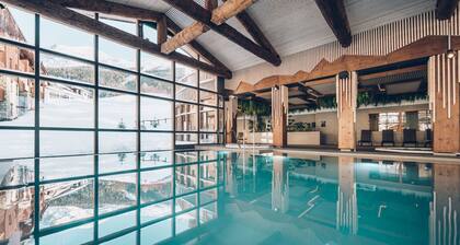 Accès direct aux pistes + piscine | T4 + cabine