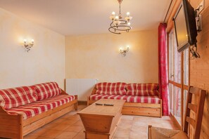 TV - Ski aux pieds | Piscine | Sauna et hamman (Val Cenis)