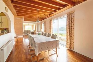 Dining - Sea For Miles (Kinard West)