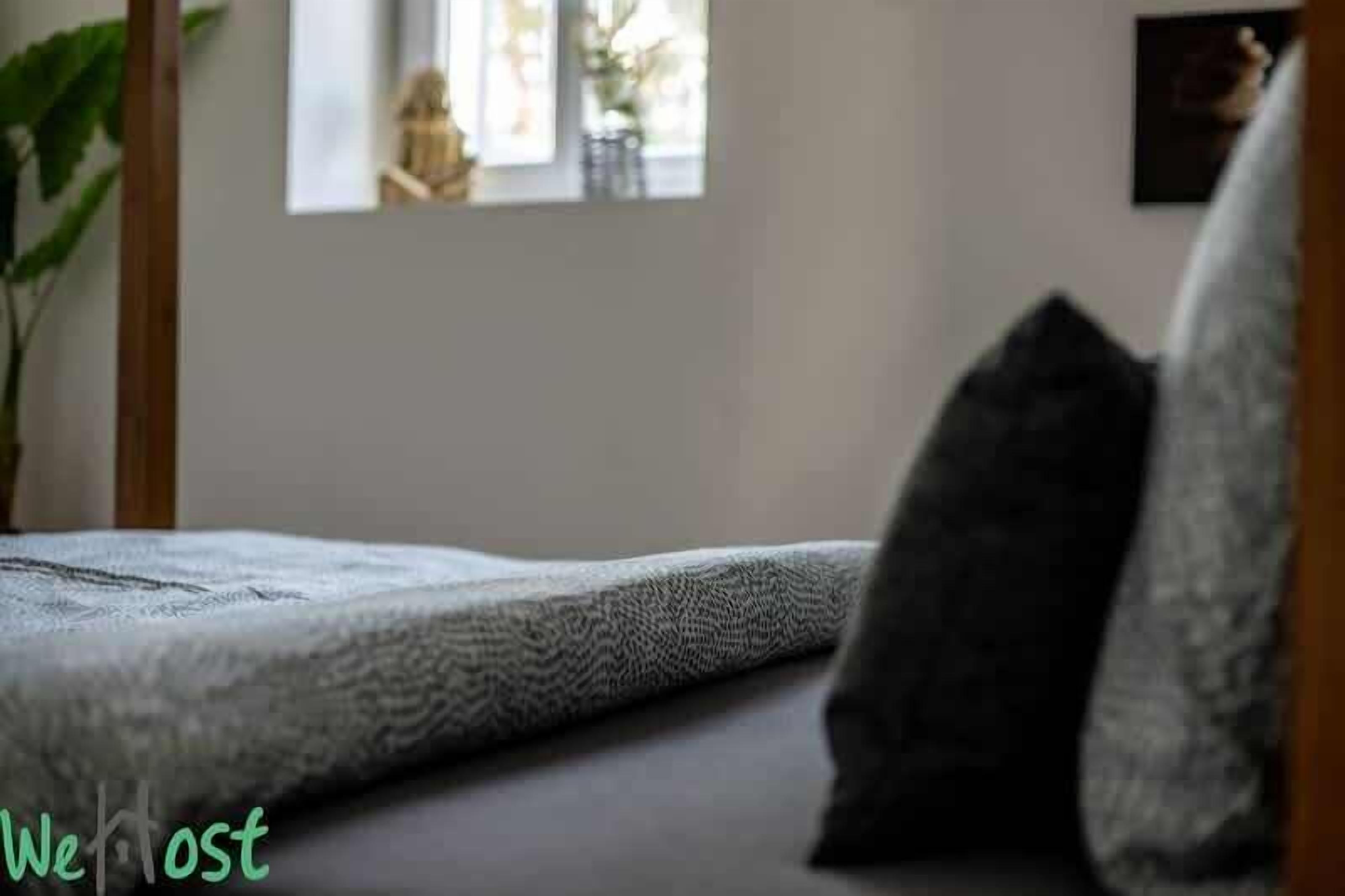 1 chambre, lit parapluie, Wi-Fi, draps fournis