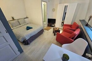 Travel cot, WiFi, bed sheets - Le Studio du Théâtre (Arras)