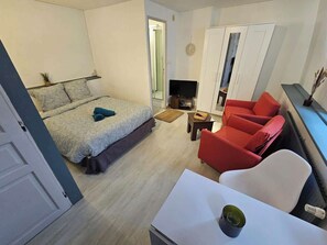 Travel cot, WiFi, bed sheets - Le Studio du Théâtre (Arras)