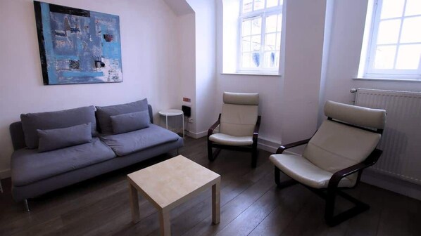 تلفزيون، مكتب