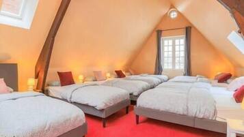 4 bedrooms, iron/ironing board, travel crib, WiFi