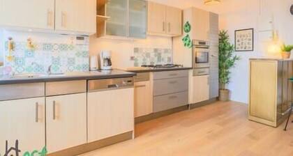 La porte verte, superbe triplex 16P