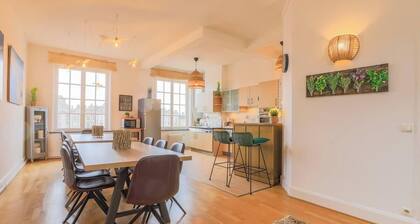 La porte verte, superbe triplex 16P