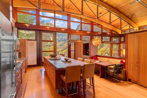 Stunning Hillside Home | Unparalleled Canyon Views, Gym, Hot Tub