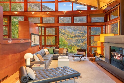 Stunning Hillside Home | Unparalleled Canyon Views, Gym, Hot Tub