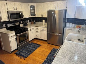 Microwave, oven, stovetop, dishwasher