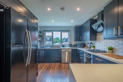 16 Waterloo Close, Newmarket