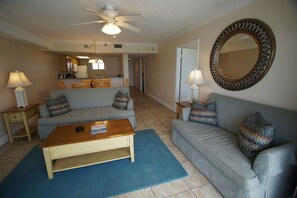 TV - Two Bedroom, Ocean Front, Luxury Condo, Panama City Beach, Florida 4243238 (Panama City Beach)