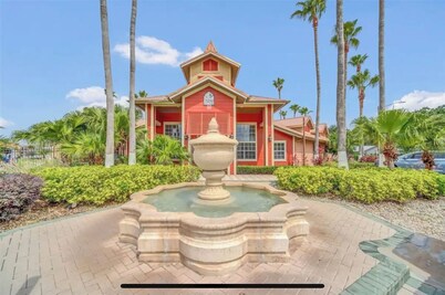 Luxe King Suite Bliss Getaway Condo Near Disney 