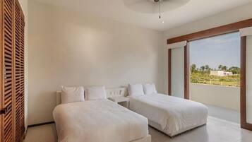 WiFi (free), bed sheets