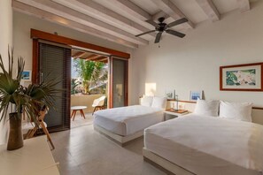 2 bedrooms, WiFi (free), bed sheets - 2BR Beachfront Villa + Pool, Style & Sea Views (Zihuatanejo)