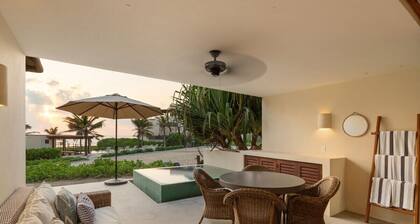 3BR Family Beach Villa I Oceanfront View