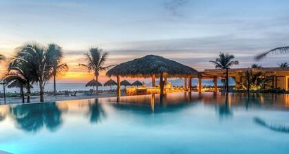 3BR Family Beach Villa I Oceanfront View