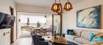 Elegant 2BR Villa I Ocean View + Artful Style