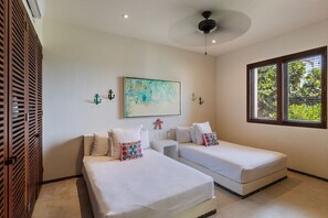 Iron/ironing board, WiFi (free), bed sheets - Beach-Level 2BR Villa + Plunge Pool (Zihuatanejo)