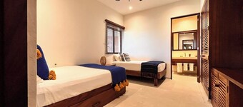 Zihua 4BR Villa • Luxury Stay w/ Pool & Views