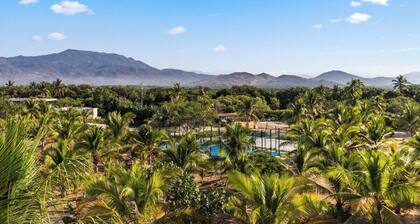 4BR Villa Playa Blanca – Infinity Views & Comfort
