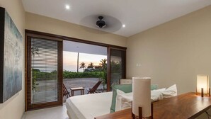 Iron/ironing board, WiFi (free), bed sheets - 3BR Villa I Breathtaking Ocean Views + Terrace (Zihuatanejo)