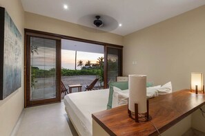 Iron/ironing board, WiFi (free), bed sheets - 3BR Villa I Breathtaking Ocean Views + Terrace (Zihuatanejo)