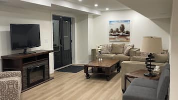Smart TV, fireplace, offices
