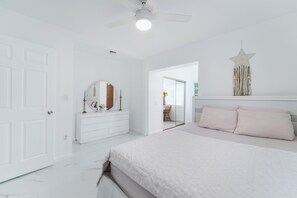 1 bedroom, WiFi, bed sheets - Charming 1-bedroom pool home in North Miami (North Miami)