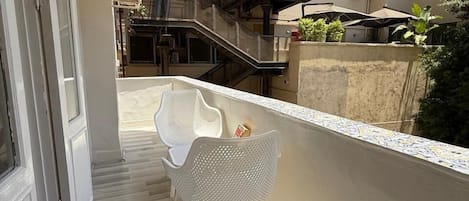 Deluxe Triple Room | Terrace/patio