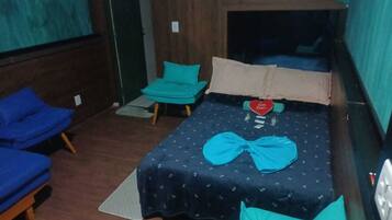 Deluxe Double or Twin Room, Multiple Beds | Iron/ironing board, free WiFi
