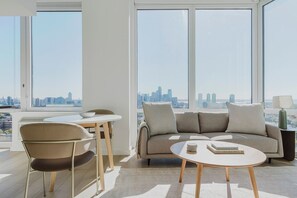 Fernseher, Stereoanlage