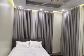 2 slaapkamers, een strijkplank/strijkijzer, wifi, beddengoed