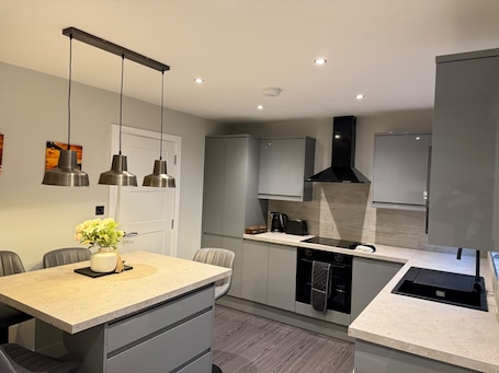 Fridge, microwave, oven, stovetop. Rochester Apartment-Sleeps 4-Free Parking