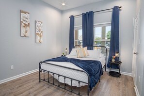 House | 4 bedrooms - Inviting 4BR 2BA Near Downtown Riverwalk (San Antonio)