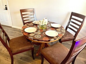 Dining - Play, Soak, Repeat: 3-Bed Ranch, Hot Tub, Game Shed, Fenced, Pets / Kids Welcome (Gahanna)