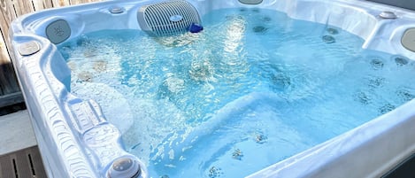 Bain à remous extérieur