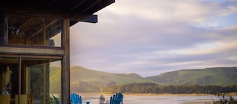 Korimako Lodge, Stunning view and wildlife, your piece of quiet in New Zealand