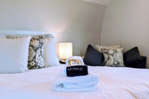 1 bedroom, travel crib, free WiFi, bed sheets