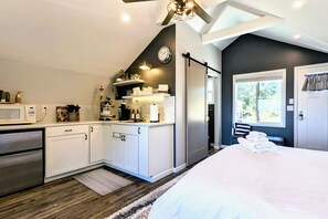 1 quarto, berço de viagem, Wi-Fi de cortesia, roupa de cama