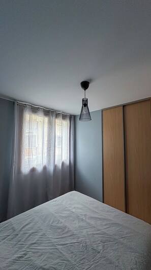 1 habitación, wifi gratis y ropa de cama 