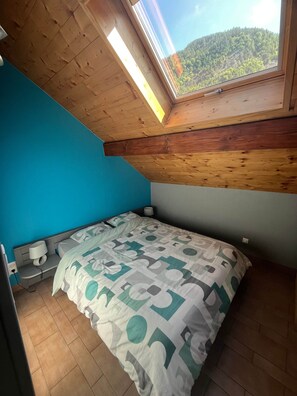 2 bedrooms, free WiFi, bed sheets