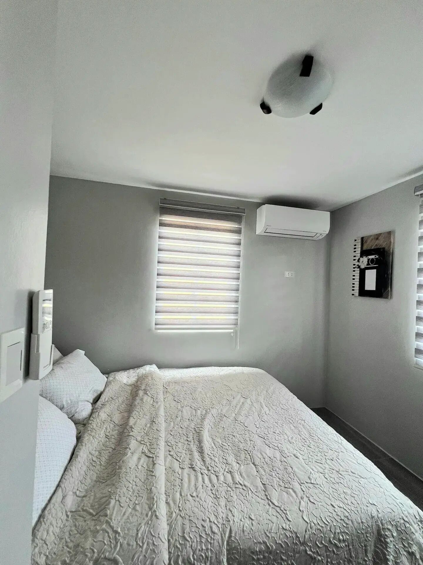 2 多间卧室、熨斗/熨衣板、WiFi、床单