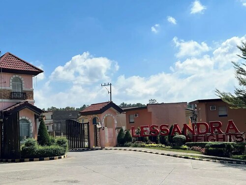 American Standard/2Bedroom House