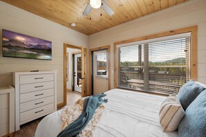 2 Schlafzimmer, Bügeleisen/Bügelbrett, Reisekinderbett, kostenloses WLAN