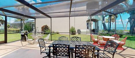 Outdoor dining
